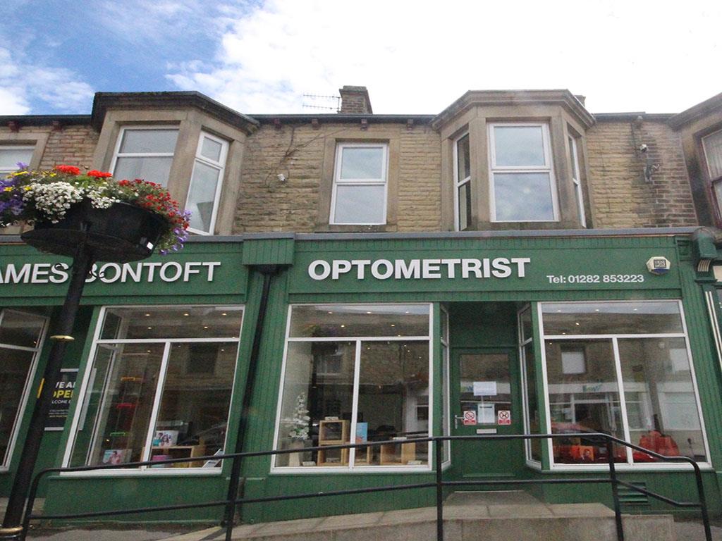 1 bedroom flat To Let in Barnoldswick - Main Image